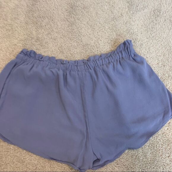 Aritzia Wilfred Montrouge purple shorts M elastic drawstring waistband pocket🔥 - Picture 3 of 10